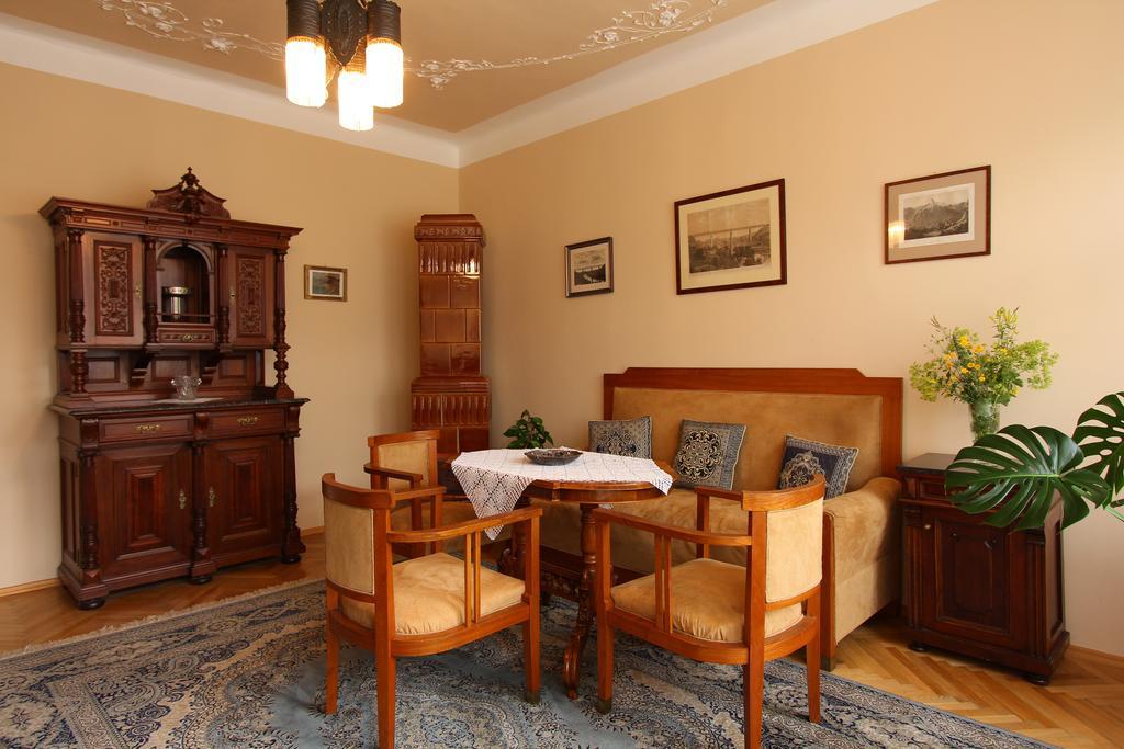 Penzion Jelen Vranov Nad Dyji Room photo