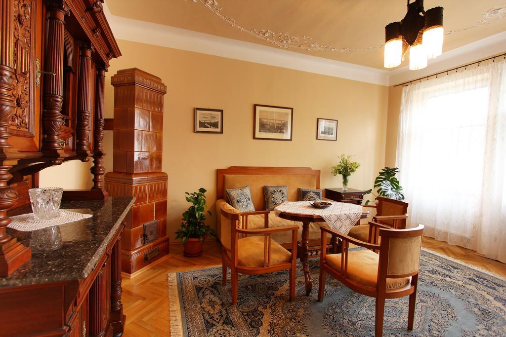 Penzion Jelen Vranov Nad Dyji Room photo